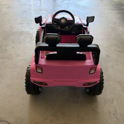 12V Kids Ride‑On Jeep – Remote Control, Music, Lights – Great Condition – $80