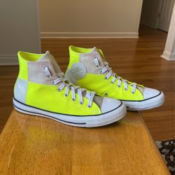 NEW CONVERSE HIGH TOP SIZE 8.5 Men 