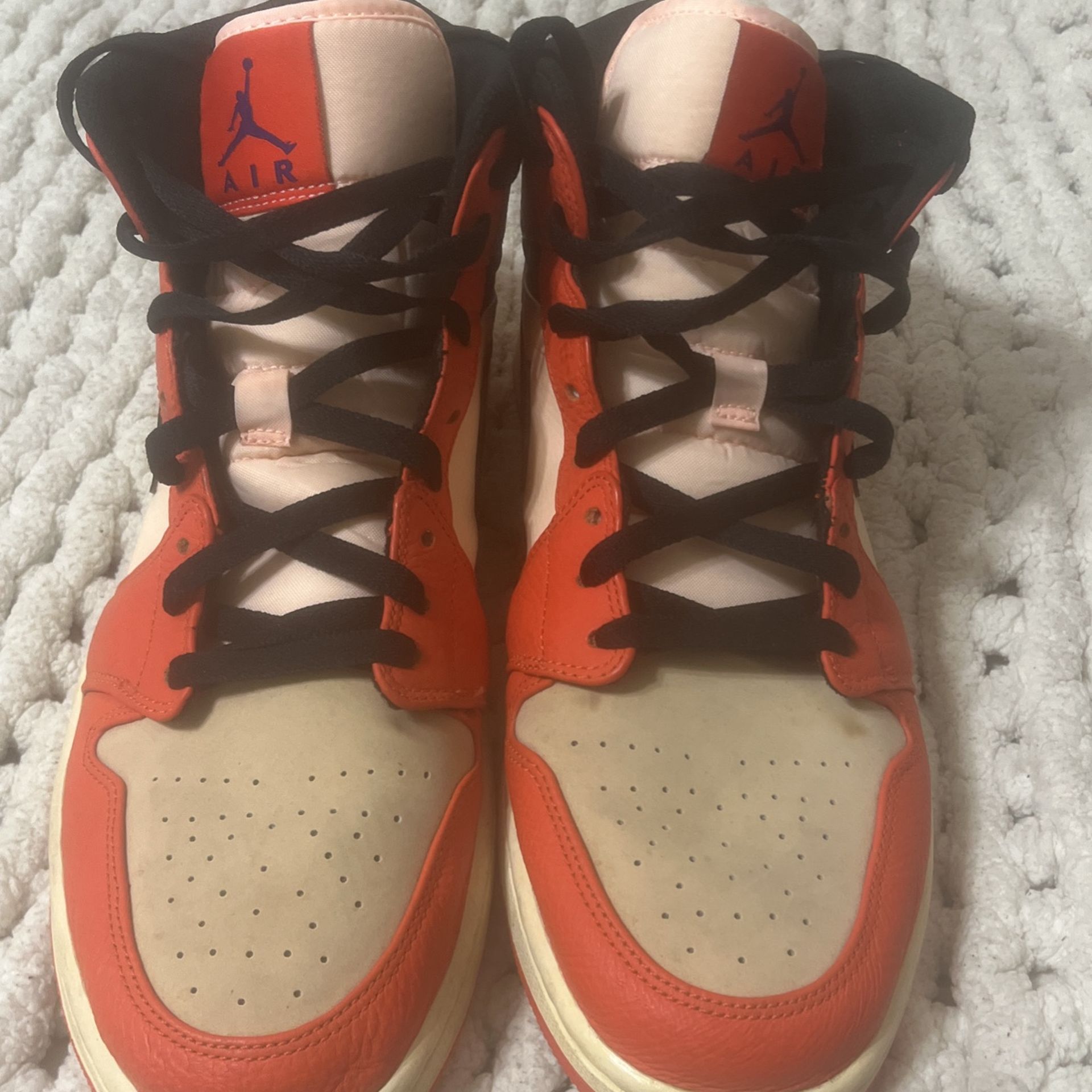 Orange jordans 2018 hot sale