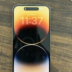iPhone 14 Pro – Like New Condition