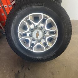 2500 Hd Chevy Rims And Tires 8lug