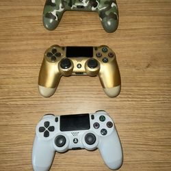 PlayStation 4 controllers
