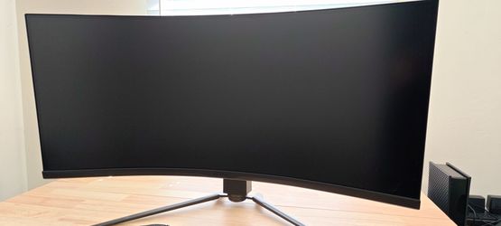 MSI MPG Artymis 343CQR OBO