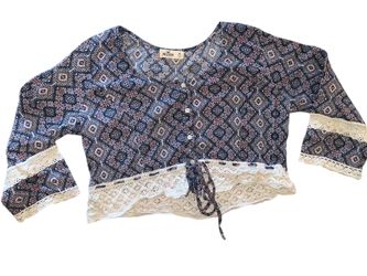 Women’s Hollister Top 