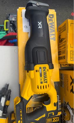 DEWALT 20-Volt XR Cordless Reciprocating Saw (Tool Only