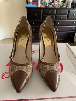 Size 9.5  MK Worn Once