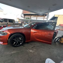 Dogde Charger Gt Plus 