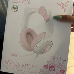 Hello Kitty Headphones