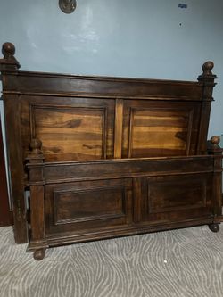 Stunning Solid Wood Queen Size Bed Frame