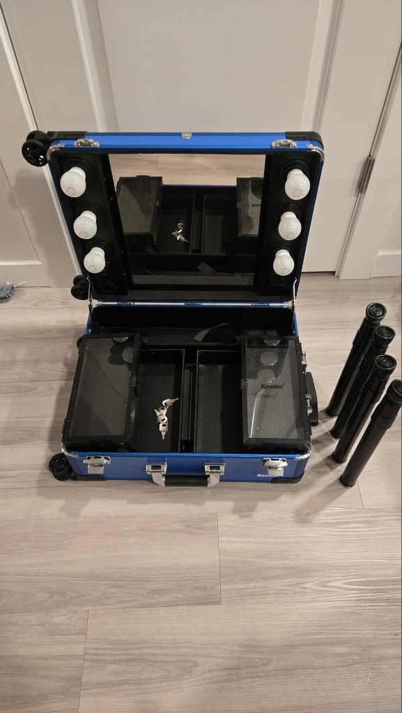 💄 Kemier Professional Makeup Train Case with Lights & Mirror – Excellent Condition!
