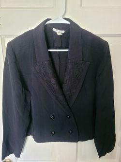 Black Cropped Blazer with Lace Lapels. Formal professional blazer.