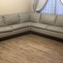  Leather Sectional Couch 