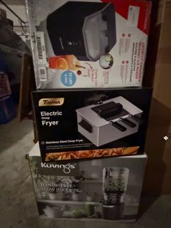 Hands free Slow Juicer (at the bottom, brand new)