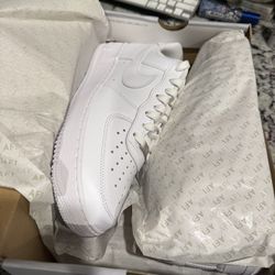 Nike Air Force 1 ’07 – Triple White – Brand New