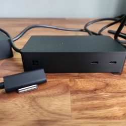 Microsoft Surface Dock 2