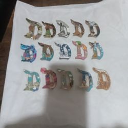 Disney Pins "D" Letter