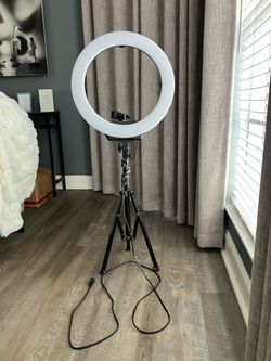 FREE 19” ring light tripod smart phone holder
