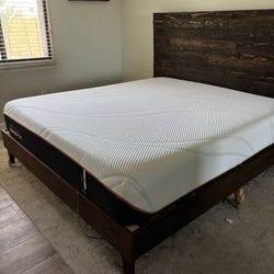 California King Platform Bed Frame And Reclaimed Wood Head Board