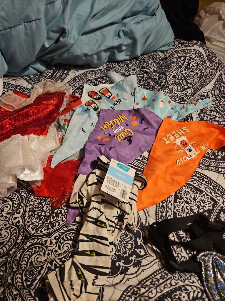 X-small/small Dog Clothes & Bandanas