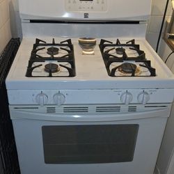 Kenmore Gas Stove
