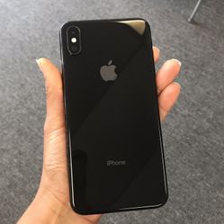 iPhone XS 64GB AT&T And Cricket Only Excellent Condition 