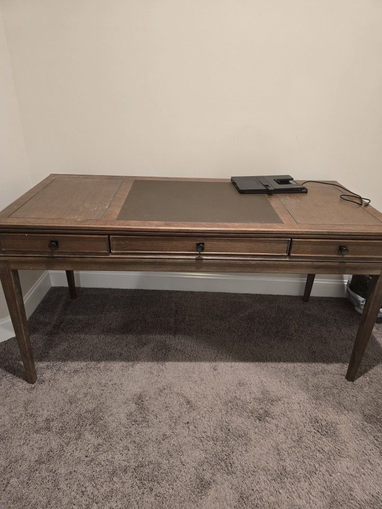 Modern Office Desk