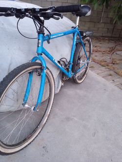 TREK 930  Mountain bike