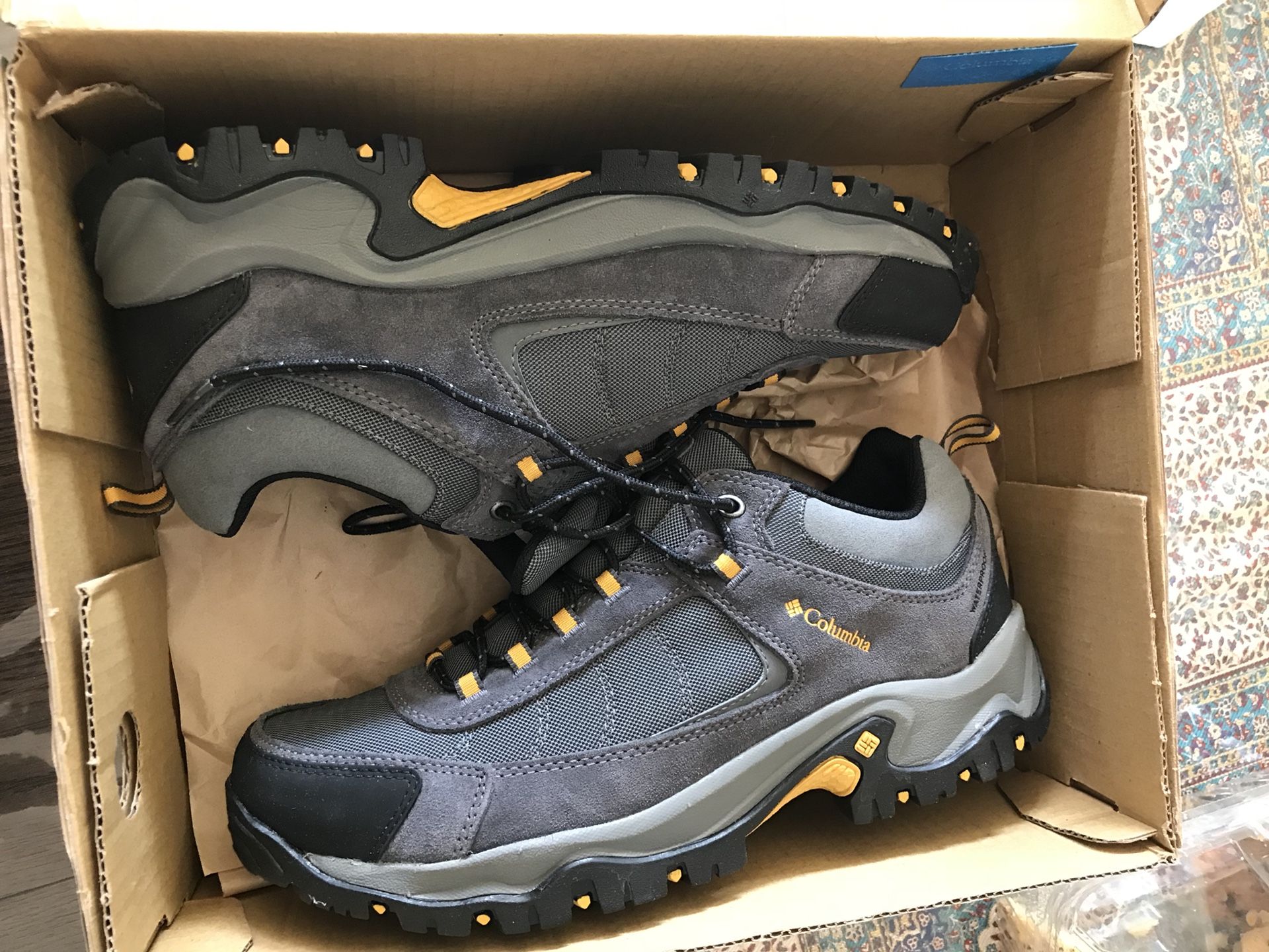 Columbia granite ridge hot sale hiking shoes