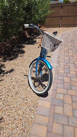 Ladies Electra Cruiser 7-Speed