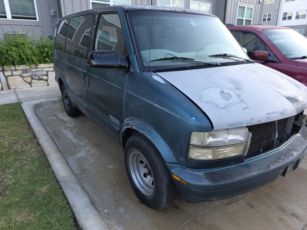 1999 GMC Safari