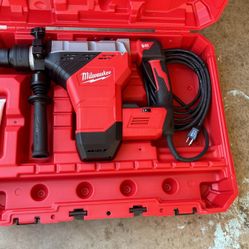 Milwaukee 1-3/4” SDS Max Rotary Hammer 