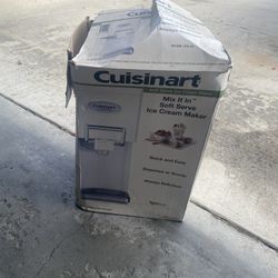 Cuisinart ICE CREAM AND YOGURT MAKER