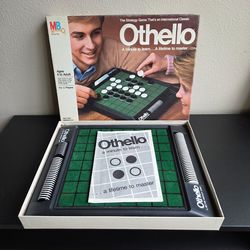 Pristine 1986 Vintage Othello Strategy Game - 100% Complete + Spare