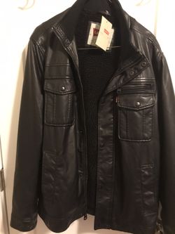 Levi’s leather jacket M
