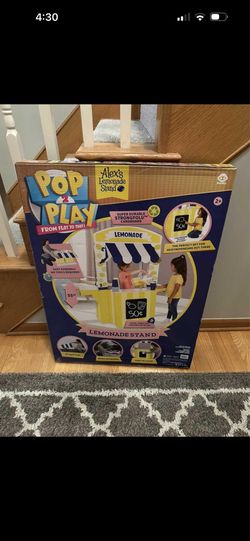 LEMONADE STAND. BRAND NEW