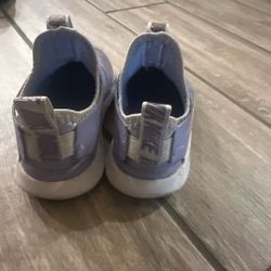 Girl’s nike shoes