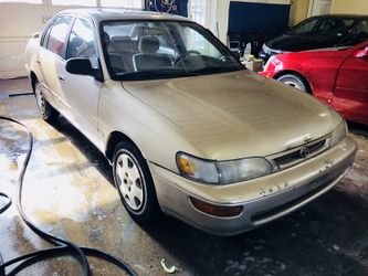 1996 TOYOTA COROLLA LE 4DR SEDAN