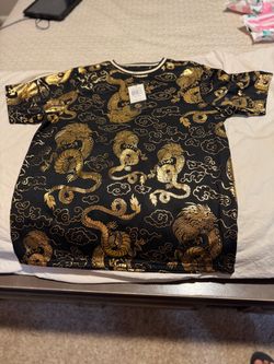 Men Black and Gold Dragon Print T-Shirt