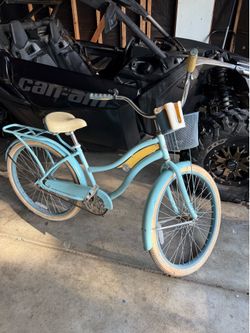 Schwinn beach cruiser
