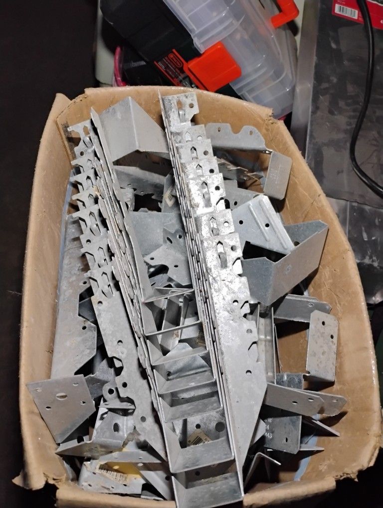 Joist Hanger