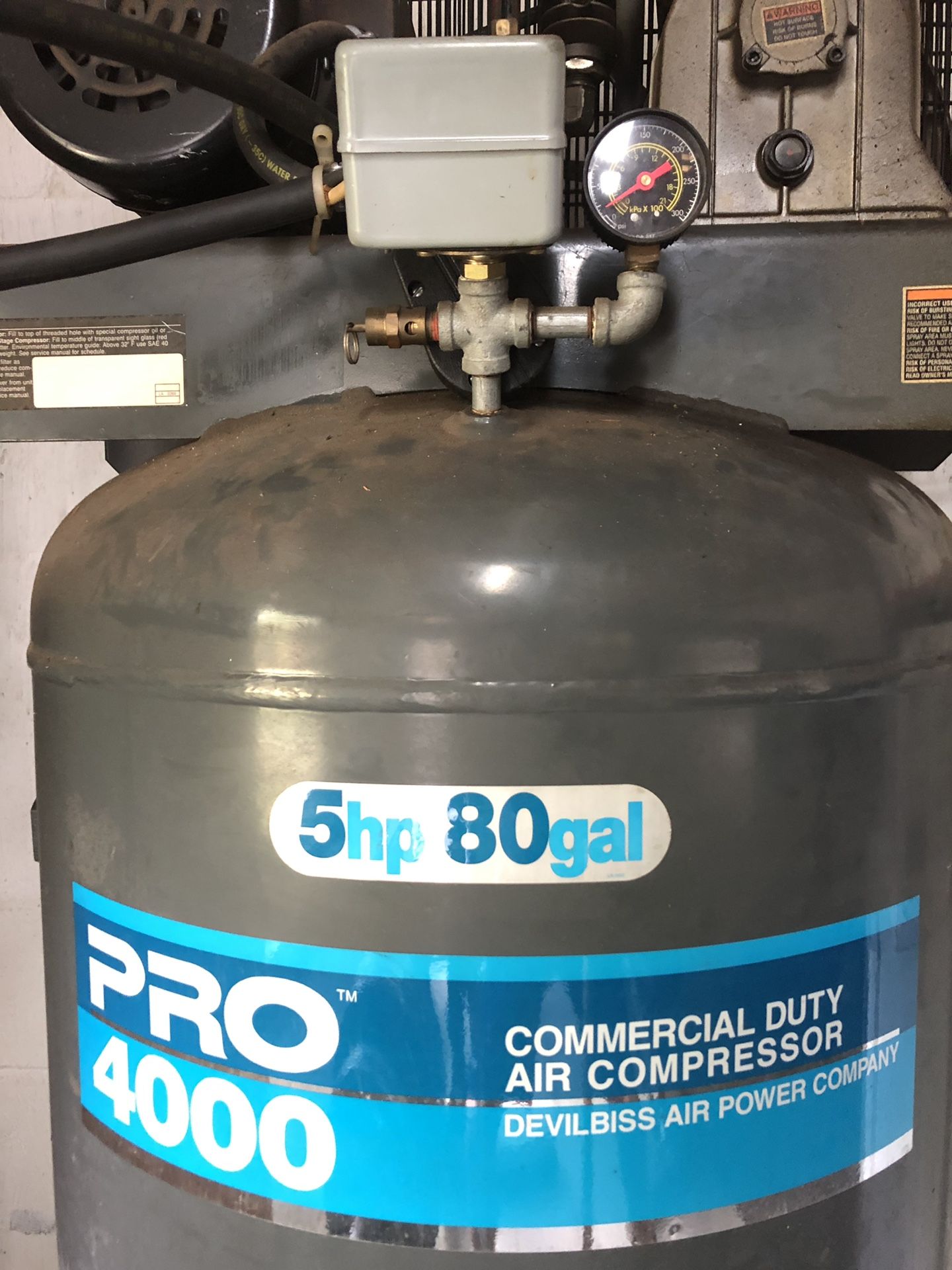 Devilbiss (DV) Pro 4000 Air Compressor for Sale in College Park, MD