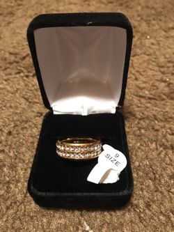 Men's 14 kt gold plated wedding band size 9