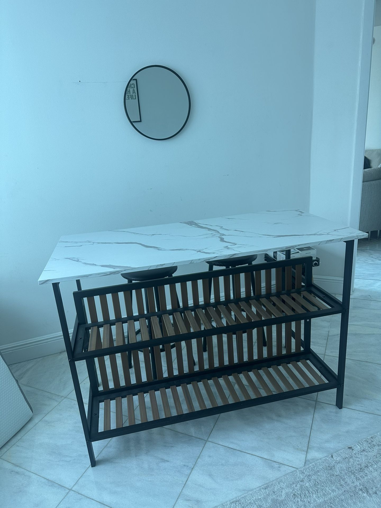 Table With Stools/chairs (Marble Look)