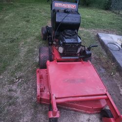 Commercial Gravely Zero Turn Stand Behind Run&Cut Excellent 