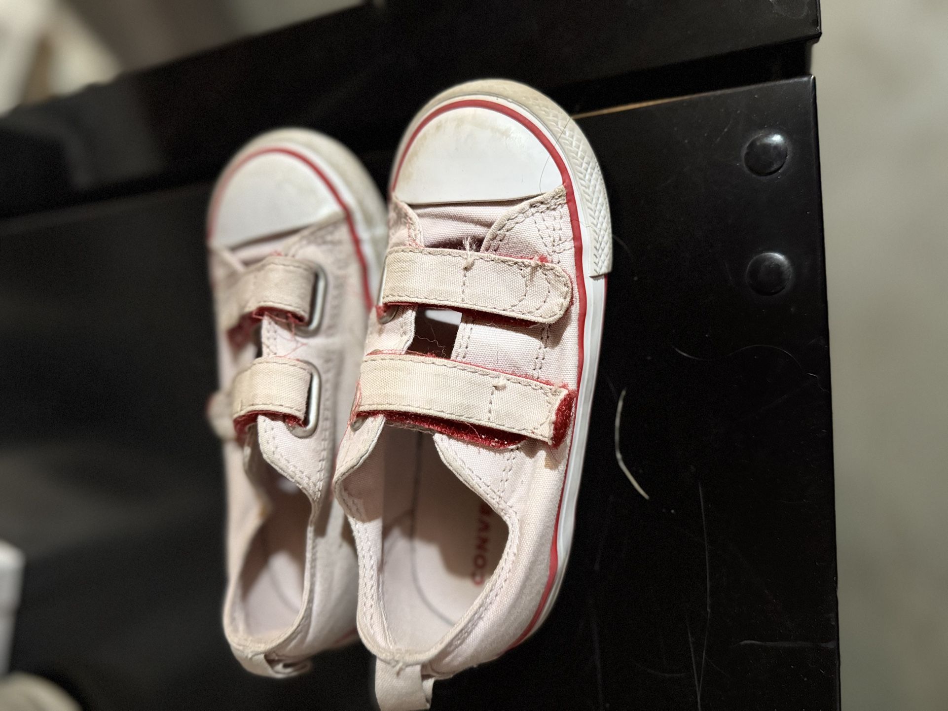 Converse Toddler Shoes Size 9 White Pink