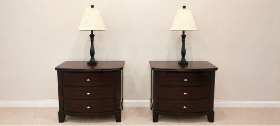 2 Nightstands & 2 Table Lamps – Matching Set