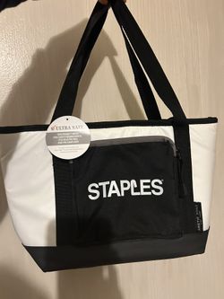 NWT Arctic Zone® Titan Deep Freeze® 2 Day Lunch Cooler with STAPLES logo. Great Design!!
