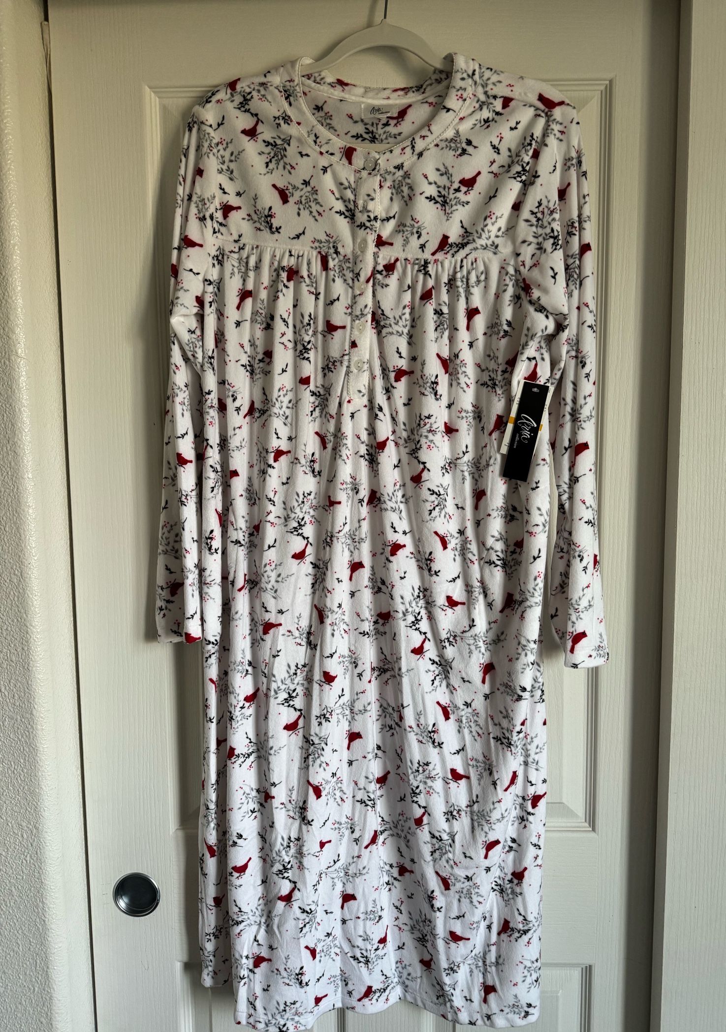 Velour Nightgown With Cardinals Large 12/14