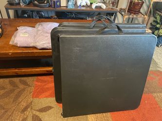3 - 4ft Folding Tables with Lavender Table Cloths