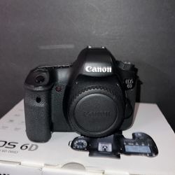 Canon 6D with Extras!